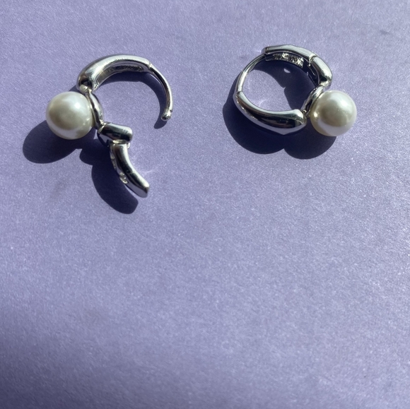 Silver Pearl Hoop Earrings - Picture 4 of 5